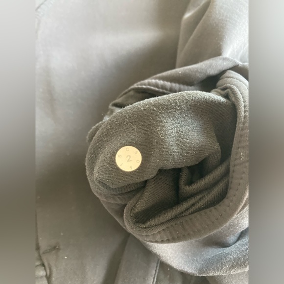 Lululemon Embrace the Space Jacket - Picture 9 of 10